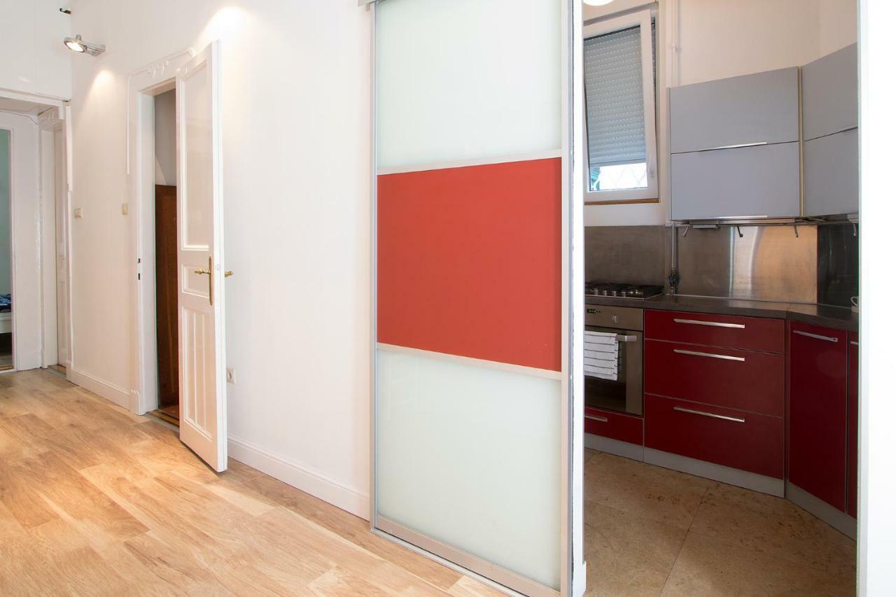 Apartament 3 In The Beautiful Street *